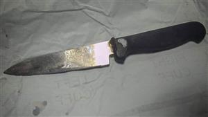 في جراحة دقيقة.. استخراج سكين من قولون مريض في الدقهلية