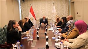 مسابقة 30 ألف معلم.. وزير التعليم يتسلم النتيجة من رئيس التنظيم والإدارة