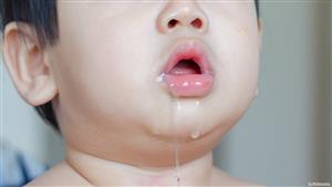 أسباب سيلان الفم عند الأطفال أثناء النوم.. اعرف سر ذلك 