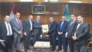 محافظ القليوبية يستقبل أعضاء البنك الزراعي المصري