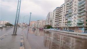 بالصور- "نوة الكرم" تواصل ضرب الإسكندرية بأمطار غزيرة واستمرار حالة الطوارئ