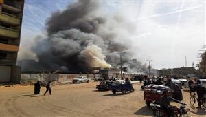 بالصور- إسعاف السويس يخلي موقع حريق مصنع الملابس من المصابين