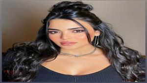   أسماء جلال حافية القدمين في الصحراء بأحدث ظهور لها والجمهور يعلق (صور)