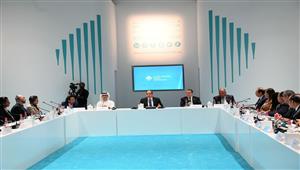 لماذا تُعاتب رجال الأعمال؟.. الرئيس السيسي يرد