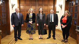 نائب سفير أستراليا بمصر تزور غرفة تجارة الإسكندرية لبحث التعاون (صور) 