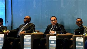 رئيس الوزراء يستعرض التجربة المصرية في مشروعات البنية التحتية 