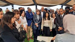 وزيرة التعاون ومنسق الأمم المتحدة يتفقدان برنامج التمكين الاقتصادي للمرأة بالمنيا - فيديو وصور