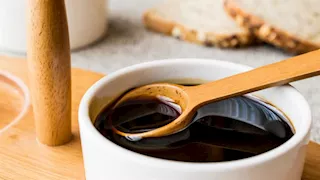 ماذا يحدث لمرضى السكري عند تناول العسل الأسود على معدة فارغة؟