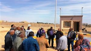 صور.. محافظ أسوان يستقبل مستشار وزيرة البيئة لدعم منظومة المخلفات الصلبة