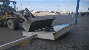 بالصور- إزالة 444 إعلانا مخالفا من شوارع وميادين الإسكندرية