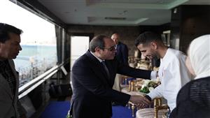 مؤمن زكريا وأبوجريشة وماجي الحلواني يستقبلون السيسي في نهائي الكابيتانو