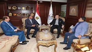 بالصور- محافظ بني سويف يستقبل وزير التنمية المحلية