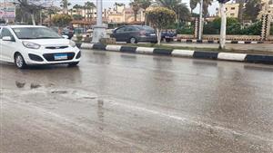 بالصور- أمطار غزيرة تضرب الدقهلية وتوقف حركة الصيد فى بحيرة المنزلة وجمصة 