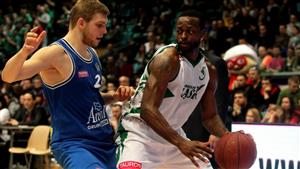 الاتحاد يتعاقد مع محترف كرة السلة دومينيك جونسون