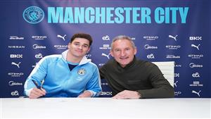 نجم مانشستر سيتي يمدد بقاءه حتى 2028