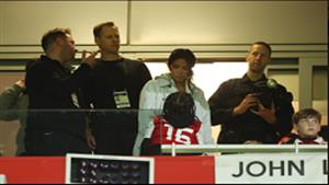 "لعنة".. كيم كاردشيان في مباراة أرسنال وسبورتينج والجمهور يعلق (صور)