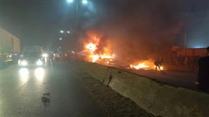 قرب إسعاف طوخ.. اندلاع حريق بسيارة محملة بالكراتين في القليوبية (صور)