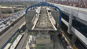 هيكل معدني عملاق.. أحدث صور لمحطة مترو جامعة القاهرة التبادلية