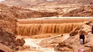 بالصور- سيل خفيف يضرب وادي فيران بجنوب سيناء