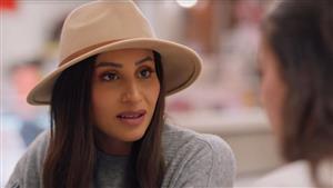 بعد تكريمها.. دينا الشربيني تهدي الجائزة لروح والدها ولفنان آخر 