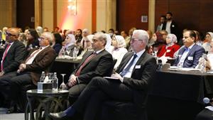 نائب رئيس هيئة الدواء يشارك في مؤتمر دستور الأدوية الأمريكي