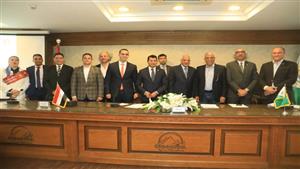 وزير الشباب ومحافظ الجيزة يشهدان جلسة برلمانية لبرلمان طلائع وشباب مصر