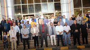 بالصور.. محافظ أسوان يتناول وجبة إفطار رمضان مع العاملين والمرضى بالمستشفى التخصصي بالصداقة 