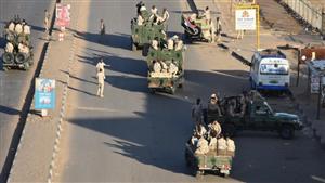 إطلاق نار كثيف وانتشار بمحيط القصر الرئاسي.. توتر غير مسبوق بين أكبر قوتين في السودان