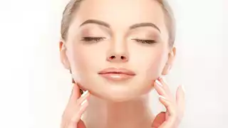 6 خطوات أساسية للعناية بالبشرة في بداية الخريف