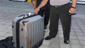 اصطحبته أشلاء في حقيبتها.. سيدة أعمال تقطع ابنها داخل فندق