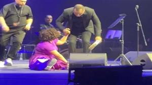 "إحنا بنتلكك ولا إيه؟".. شهيرة تعلق على الانتقادات التي طالت شيرين بعد حفل دبي