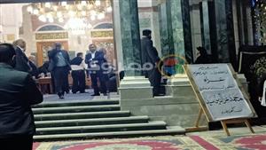 فنانون وشخصيات عامة في عزاء الإعلامي محمد عز الدين 