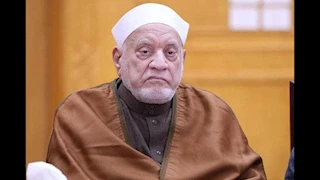 جثمان د. أحمد عمر هاشم يصل الجامع الأزهر استعدادًا لصلاة الجنازة