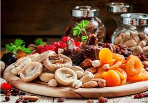 هل تسبب الفواكه المجففة مخاطر لمرضى السكري؟