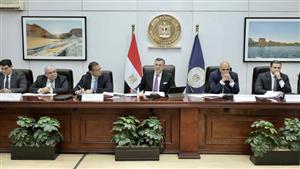 وزير الآثار يترأس اجتماع اللجنة الدائمة لتراخيص المنشآت الفندقية والسياحية