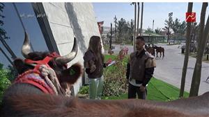 "لابس جاكيت سيد عبد الحفيظ".. رامز جلال يستقبل لاعب الكرة أحمد عبد القادر