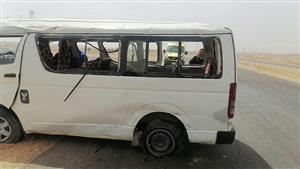 7 مصابين في انقلاب ميكروباص أعلى الأوسطي