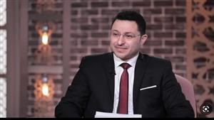 اتحدث مع خطيبتي يومياً في نهار رمضان فما الحكم في ذلك؟.. داعية يوضح