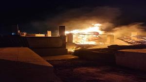 حريق بأسطح 3 منازل في أوسيم