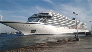 بالصور- أرقام قياسية للرحلات البحرية وزيادة كبيرة في عدد الزوار بميناء بورسعيد 