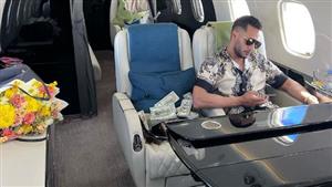 قميص بـ 33 ألف جنيه ورزم دولارات.. محمد رمضان في أحدث إطلالاته