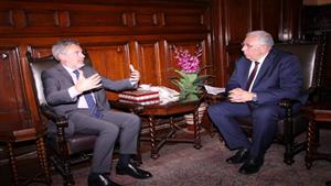 وزير الزراعة يبحث مع السفير الإيطالي بالقاهرة تعزيز الاستثمارات بين البلدين