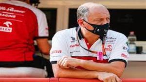 رئيس فيراري المنافس في فورمولا-1 ينفي محادثات لضم البريطاني هاميلتون