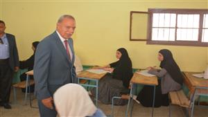 بالصور- محافظ القليوبية يتفقد لجان الدبلومات الفنية 