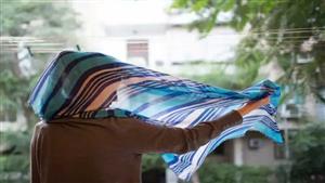 "أقنعت زوجتي بخلع الحجاب".. تصريح داعية تونسي يفجر الجدل وهذا رأي الأزهر والإفتاء