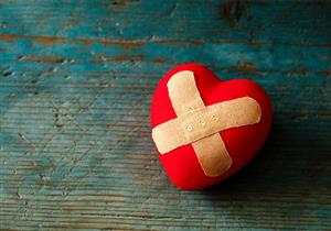 تأثير الحزن على القلب- جمال شعبان يحذر: قد يؤدي للوفاة