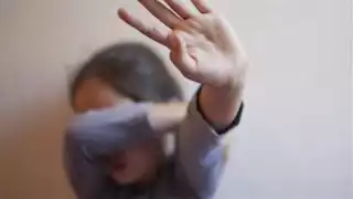 نهاية بيت الرعب.. الأمن ينقذ طفلة الهرم ويسحبها من "الأسرة البديلة"