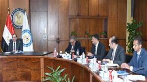 البترول تبحث مع وفد شركة كازاخستانية التعاون في صناعة التعدين بمصر
