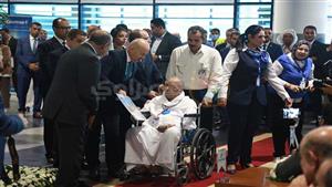 عمره 94 عاما.. مصر للطيران تمنح تذكرة سفر مجانية لأكبر الحجاج سنا