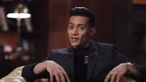 محمد رمضان يلتقط سيلفي مع جمهوره: ماتفوتناش صلاة الجمعة حتى لو بالساحل